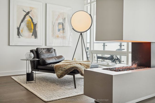 6805 - 1 Bloor St E, Condo with 3 bedrooms, 3 bathrooms and 2 parking in Toronto ON | Image 10