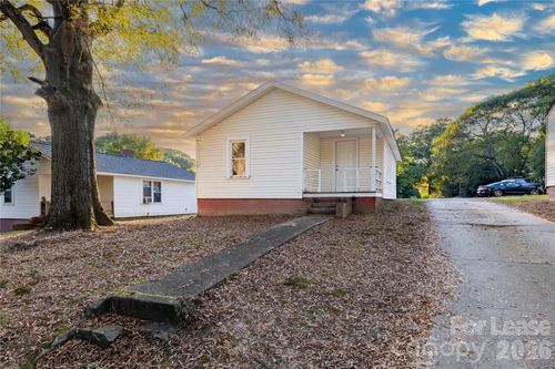 109 Cleveland Ave, Albemarle, NC, 28001-4413 | Card Image