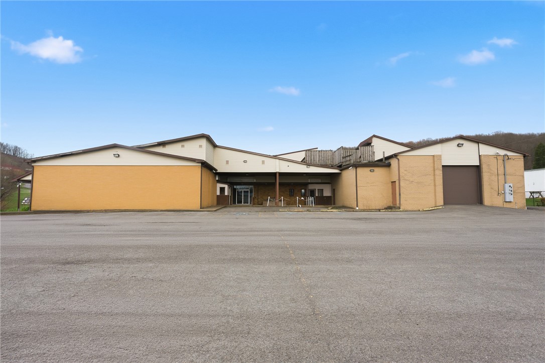 Commercial Sale in Waynsbrg/Frankln Twp 2