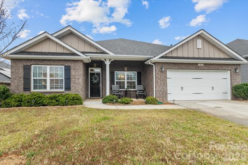 111 Allenton Way, Statesville, NC, 28677-9072 | Card Image