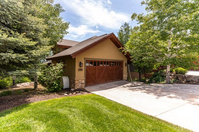 1085 Links Dr, House other with 6 bedrooms, 6 bathrooms and 2 parking in Midway UT | Image 38
