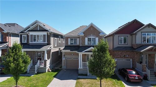 47 Pickett Pl, Cambridge, ON, N3E0B4 | Card Image