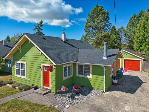 859 Mitchell Ave, Blaine, WA, 98230-9137 | Card Image
