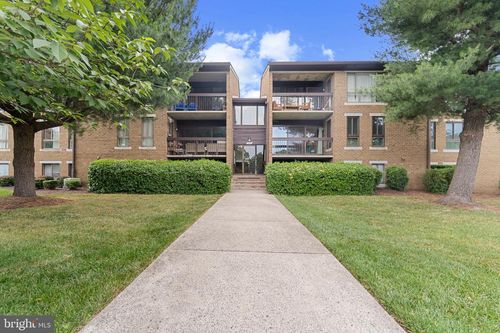 apt-102-563 Florida Ave, HERNDON, VA, 20170-4936 | Card Image