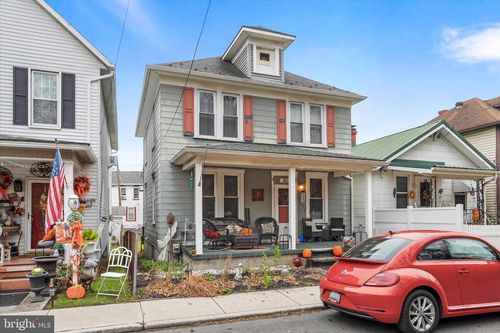 83 Knobley St, Ridgeley, WV, 26753-5109 | Card Image