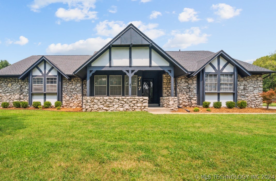 97th Ct, Jenks, OK 74037