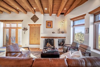 3 Crestview Circle, House other with 4 bedrooms, 2 bathrooms and 5 parking in Santa Fe NM | Image 3