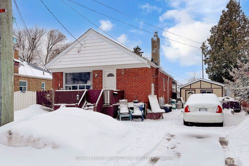 132 Phillip Ave, Scarborough, ON, M1N3R5 | Card Image