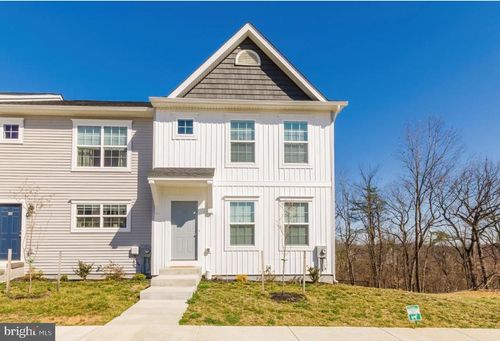 103 Perfecta Pl, MARTINSBURG, WV, 25404-1171 | Card Image