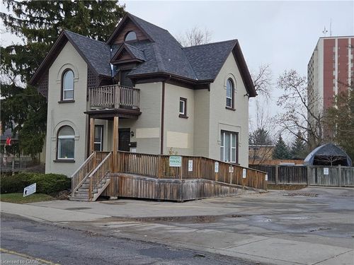 100 Lancaster St E, Kitchener, ON, N2H1M8 | Card Image