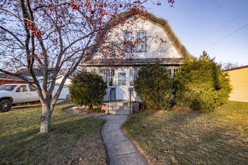 16 W Park St, New York Mills, MN, 56567-4411 | Card Image