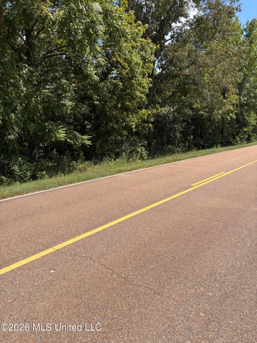493 Gus Green Rd, Flora, MS, 39071-9527 | Card Image