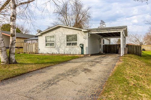 844 Sunset Blvd, Woodstock, ON, N4S4A3 | Card Image