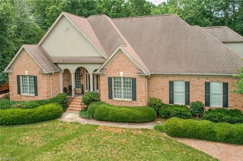 2809 Churchill Ct, High Point, NC, 27262-8460 | Card Image