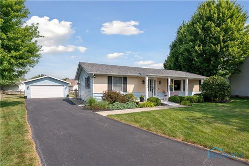 7286 Winding Brook Rd, Perrysburg, OH, 43551-4523 | Card Image