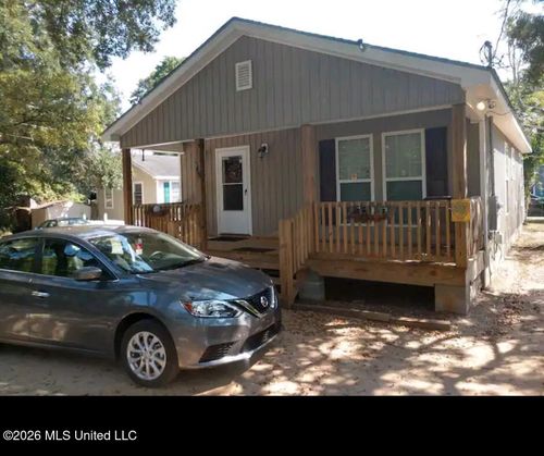 529 26th 1/2 St, Gulfport, MS, 39507-1700 | Card Image
