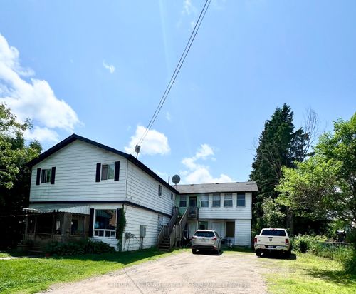 4-2289 Loop Rd, Wilberforce, ON, K0L3C0 | Card Image