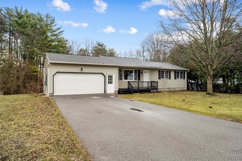 7080 Verna Dr, Canastota, NY, 13032-4659 | Card Image