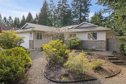 440 Quatna Rd, Qualicum Beach, BC, V9K1B5 | Card Image