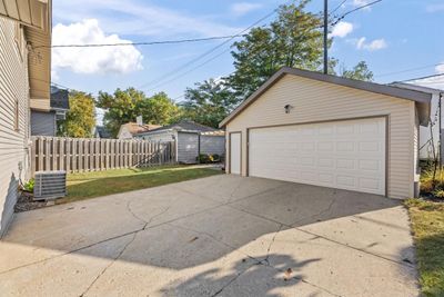 2118 N 61st Street, House other with 3 bedrooms, 2 bathrooms and null parking in WAUWATOSA WI | Image 3