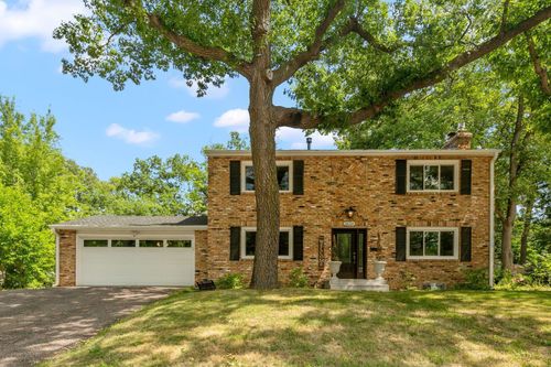 1620 Winnetka Ave N, Golden Valley, MN, 55427-3921 | Card Image