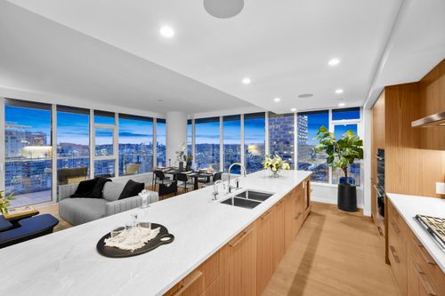 3503-1335 Howe St, Vancouver, BC, V6Z0H1 | Card Image