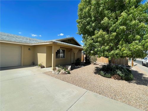 3337 N Apache St, Kingman, AZ, 86401-3809 | Card Image