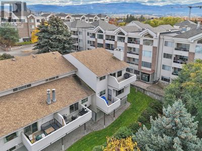 1690 Thayer Crt, Townhouse with 2 bedrooms, 2 bathrooms and 2 parking in Kelowna BC | Image 3