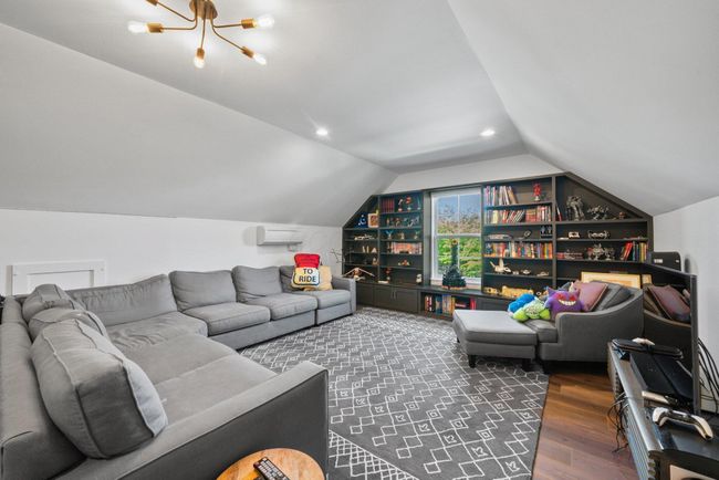 Bonus Room 2nd Level | Image 41