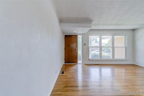 3403 Dekamay Drive, St Louis, MO, 63125 | Card Image