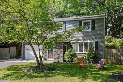 41 Alberta Dr, Penfield, NY, 14526-9704 | Card Image