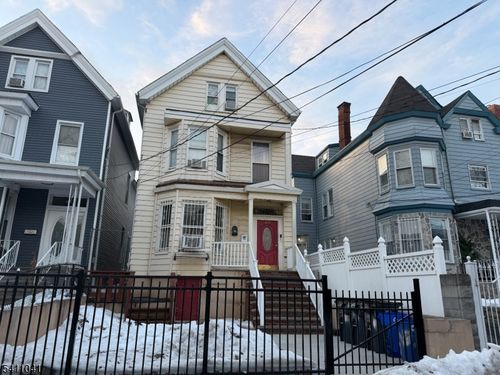 320 Summer Ave, Newark, NJ, 07104-2811 | Card Image