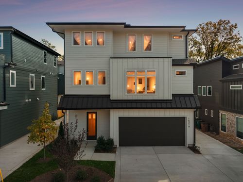 1621A Northview Ave, Nashville, TN, 37216-3868 | Card Image