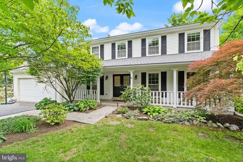 13441 Melville Ln, CHANTILLY, VA, 20151-2466 | Card Image