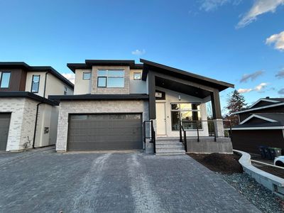 6076 172 St, House other with 9 bedrooms, 7 bathrooms and 4 parking in Surrey BC | Image 1