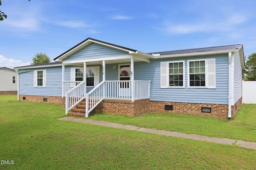 313 Wright Rd, Vass, NC, 28394-9790 | Card Image