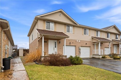 c-123 Whitlaw Way, Paris, ON, N3L4C9 | Card Image