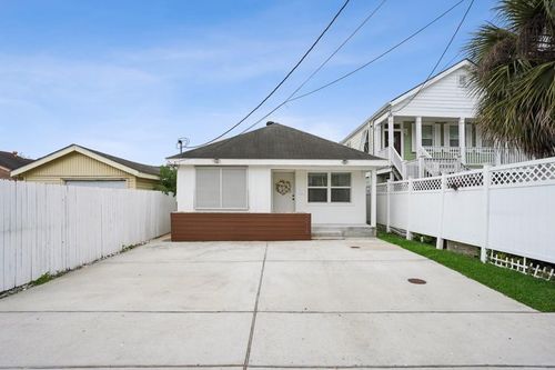 2418 New York St, New Orleans, LA, 70122-5618 | Card Image