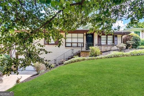 233 W Simon Ter Nw, atlanta, GA, 30318-7400 | Card Image