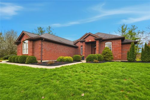 555 Heatherwoode Cir, Springboro, OH, 45066-1538 | Card Image