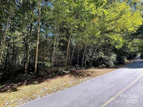 15 Holly Rd, Sapphire, NC, 28774-9617 | Card Image