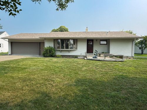 102 Terrace Ln, International Falls, MN, 56649-2111 | Card Image
