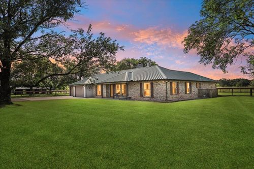 5604 Gilbert Dr, Orange, TX, 77632-3608 | Card Image