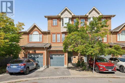 19 Great Oak Pvt, Ottawa, ON, K1G6P7 | Card Image