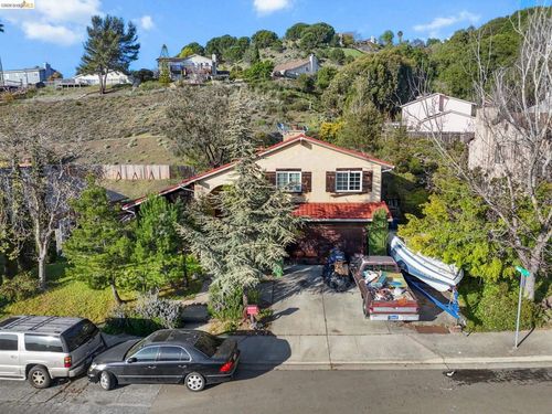 28174 Dobbel Ave, Hayward, CA, 94542-2414 | Card Image