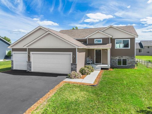1008 Mulberry Ave Ne, Montgomery, MN, 56069-2600 | Card Image