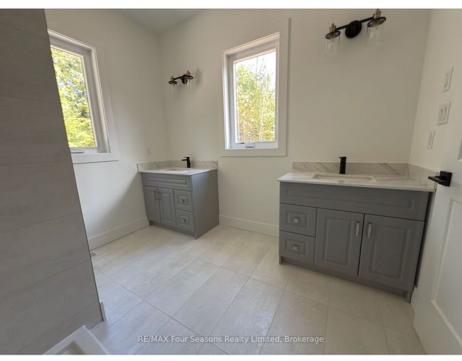31 Trillium Cross, House other with 3 bedrooms, 2 bathrooms and 6 parking in Lions Head ON | Image 12