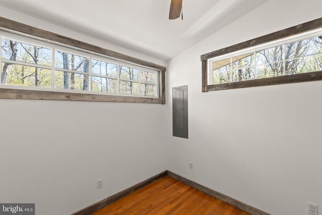 275 Oak Forest Ln, House other with 2 bedrooms, 2 bathrooms and null parking in BERKELEY SPRINGS WV | Image 19
