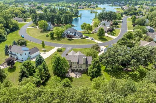 440 E Red Pine Circle, Dousman, WI, 53118 | Card Image