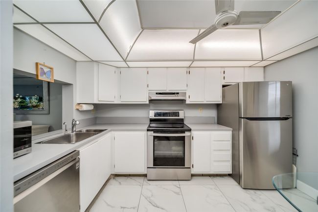 KITCHEN | Image 5